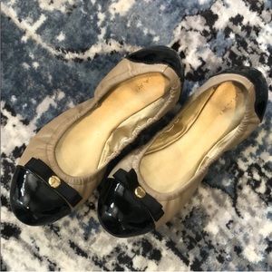 Tahari Nude Tan and Black Ballet Flats